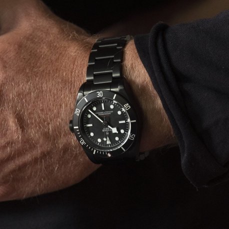 Black Bay Dark