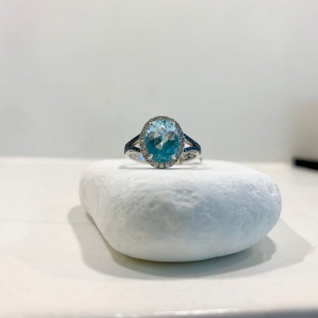 RING WITH AQUA MARINE STONE K18