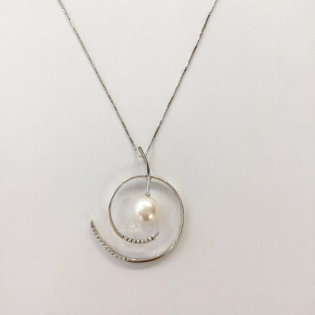 Necklace white gold 18ct with diamonds