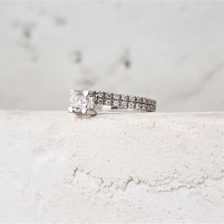 WEDDING RING WITH DIAMONDS K18