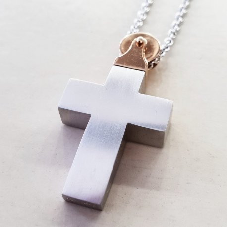 CROSS WHITE GOLD WITH PINK GOLD ON THE TOP WITH CHAIN